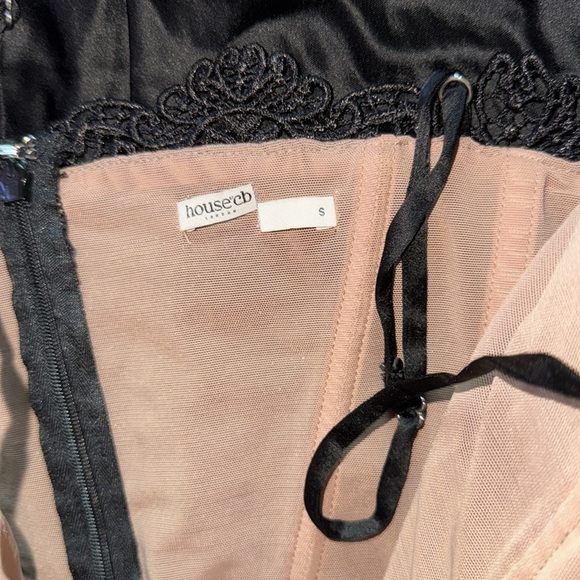 NWOT HOUSE OF CB 'Nikita' Black Satin and Lace Corset Dress sz S - Picture 5 of 7